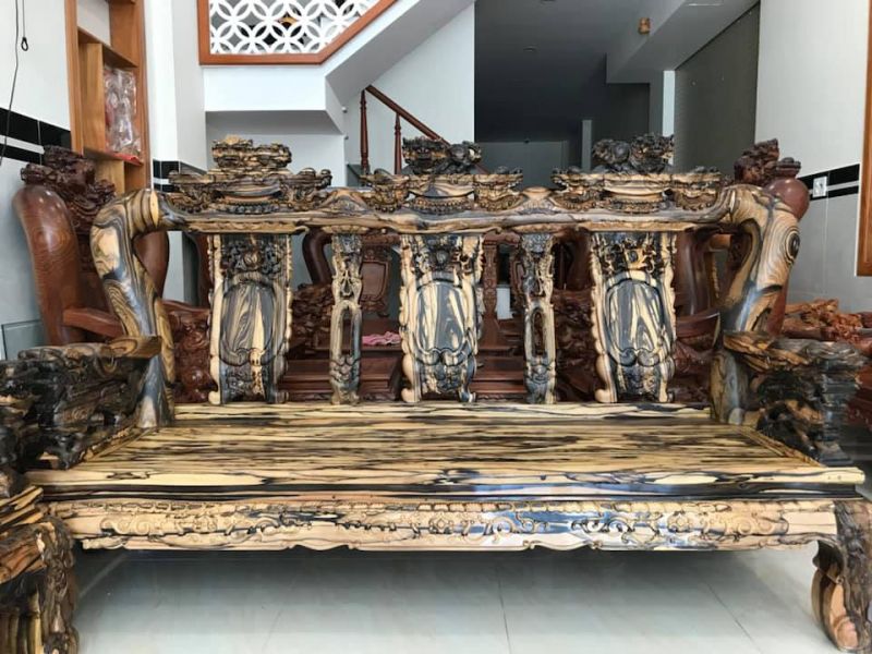Bộ bàn ghế gỗ tự nhiên phòng khách hình Nghê tràng Mun sọc Lào